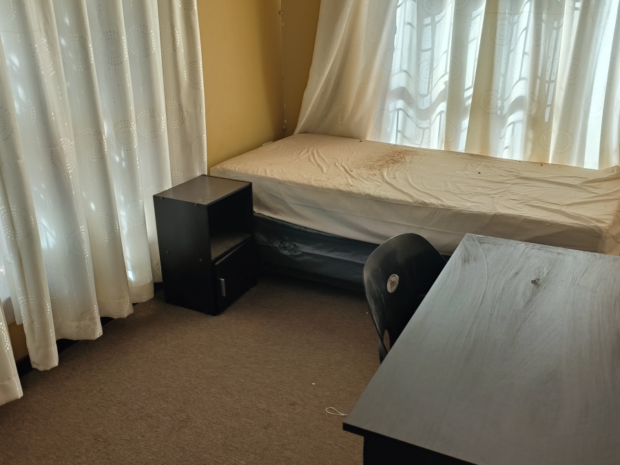 23 Bedroom Property for Sale in Kannoniers Park North West